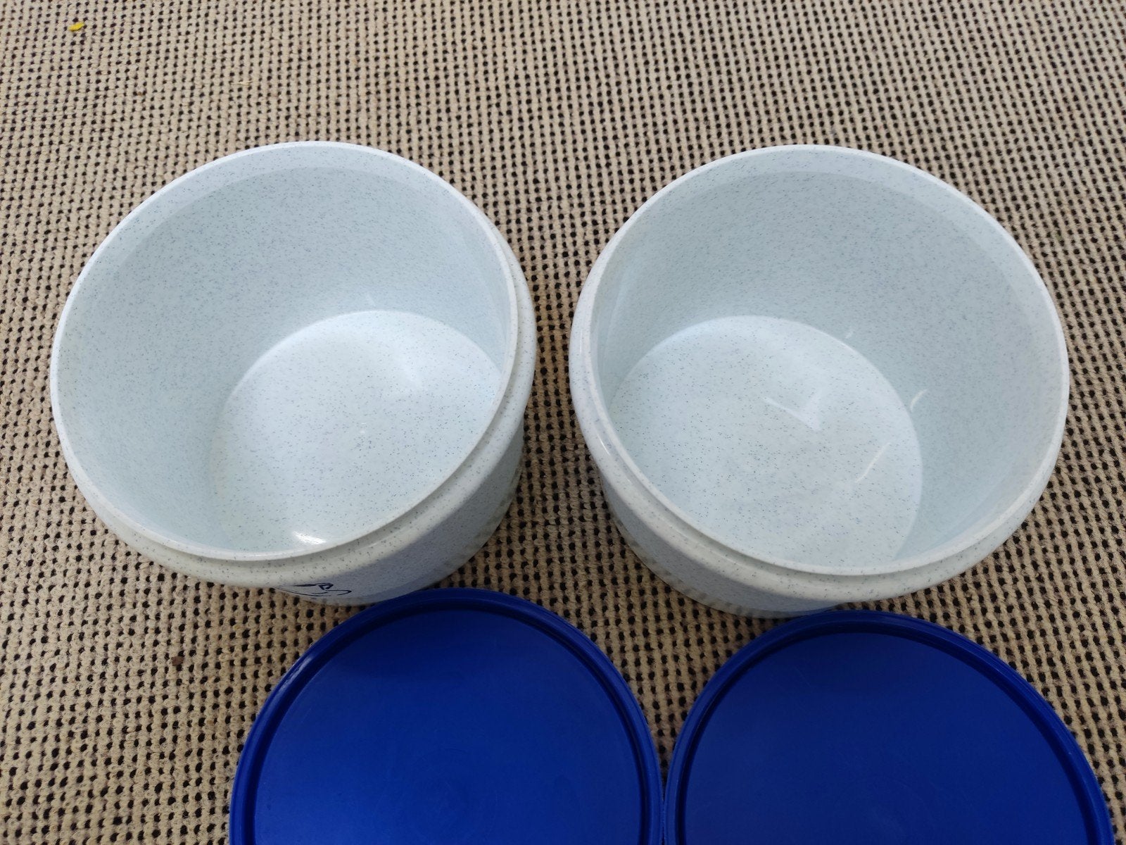Tupperware bewaardoosjes met deksel - set van 2, Gebruikt, Bewaardoos, Wit, Ophalen of Verzenden