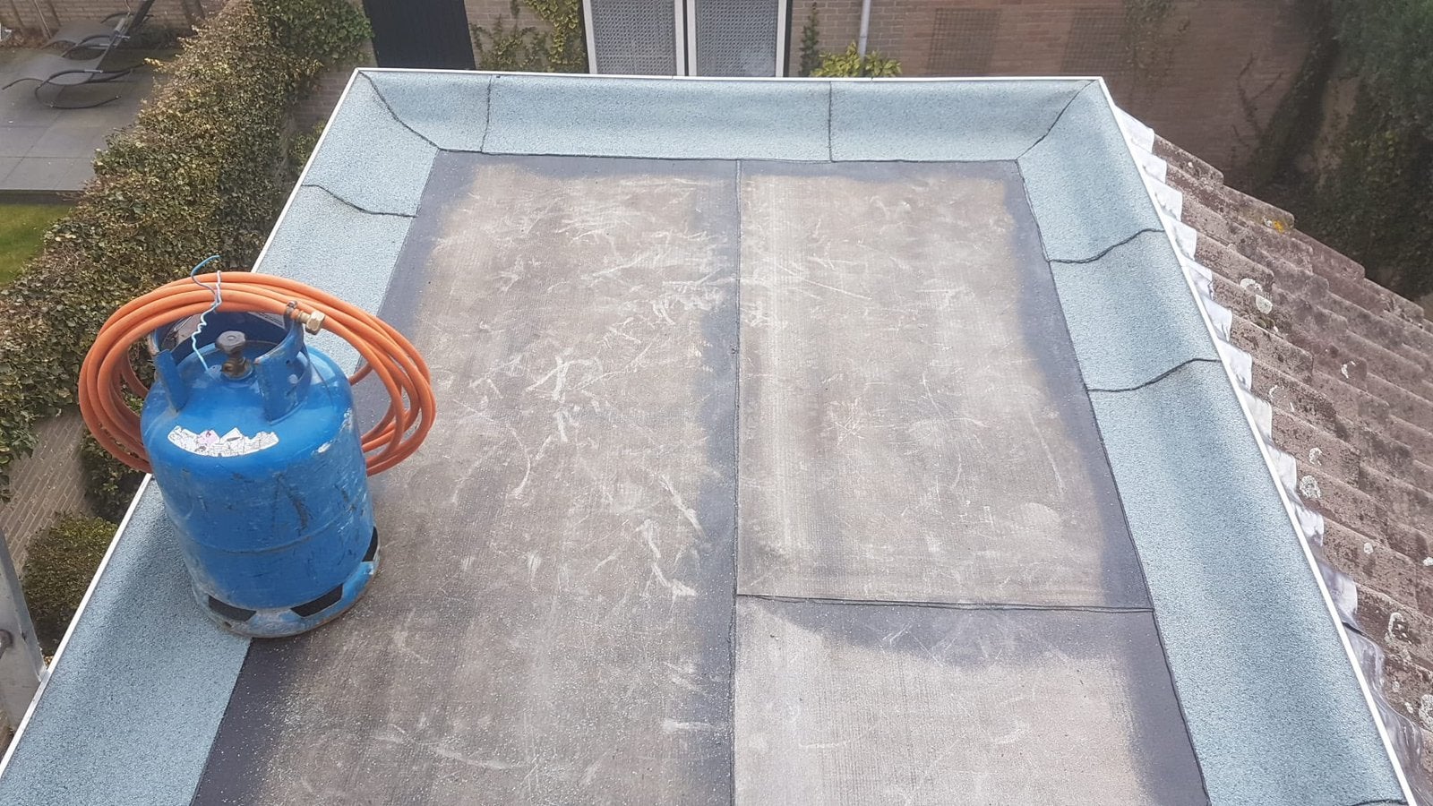 Dakdekker Oss | Daklekkage, Dakreparatie & Dakrenovatie, 24-uursservice, Riet
