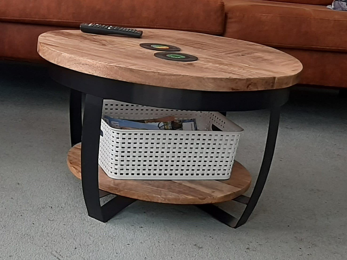 Salontafel mangohout met metalen onderstel, Gebruikt, 50 tot 100 cm, Rond, Industrieel, Modern