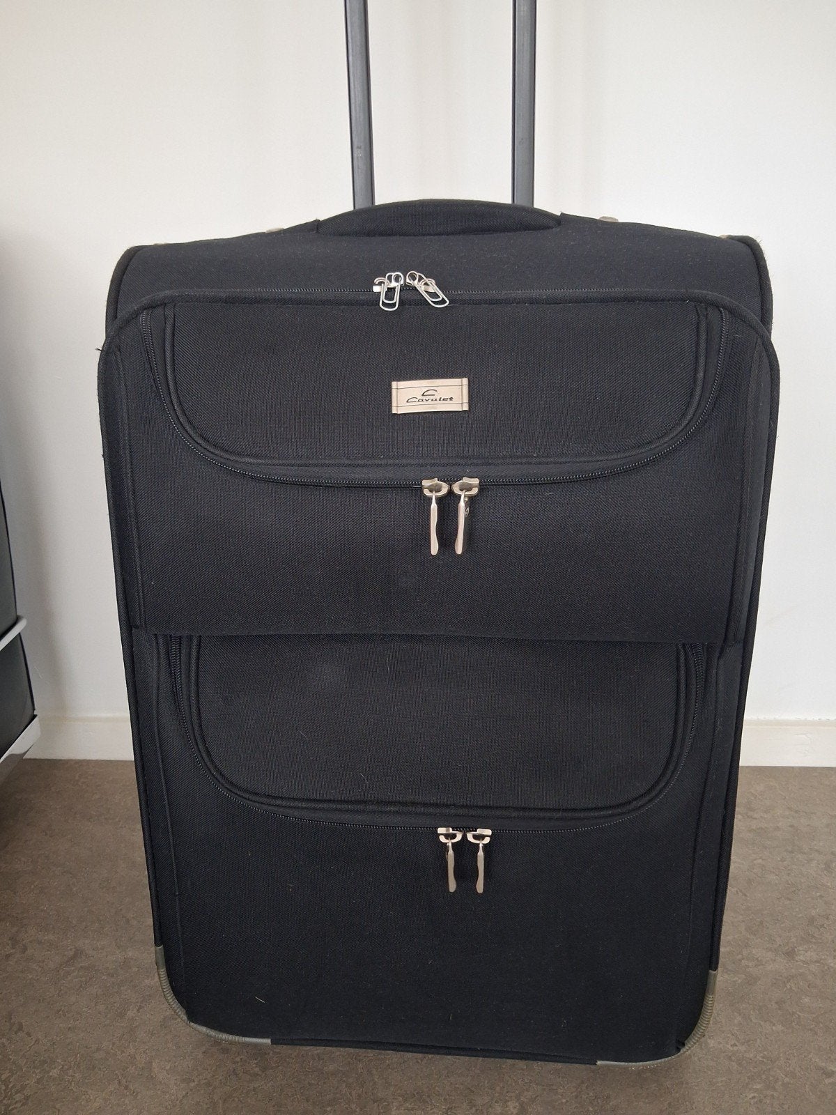 Cavalet zwarte koffer 62x41x22cm met wieltjes, Sieraden, Tassen en Uiterlijk, Koffers, Wieltjes, Gebruikt, Zacht kunststof, 35 tot 45 cm
