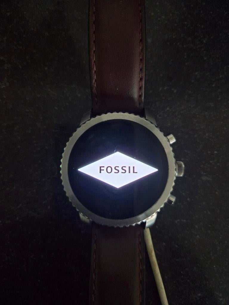 Fossil Smartwatch met oplader, Ophalen of Verzenden, Gebruikt, Fossil