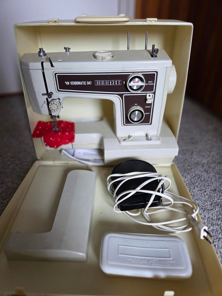 Vendomatic naaimachine voor de liefhebber., Ophalen, Gebruikt, Naaimachine, Overige merken