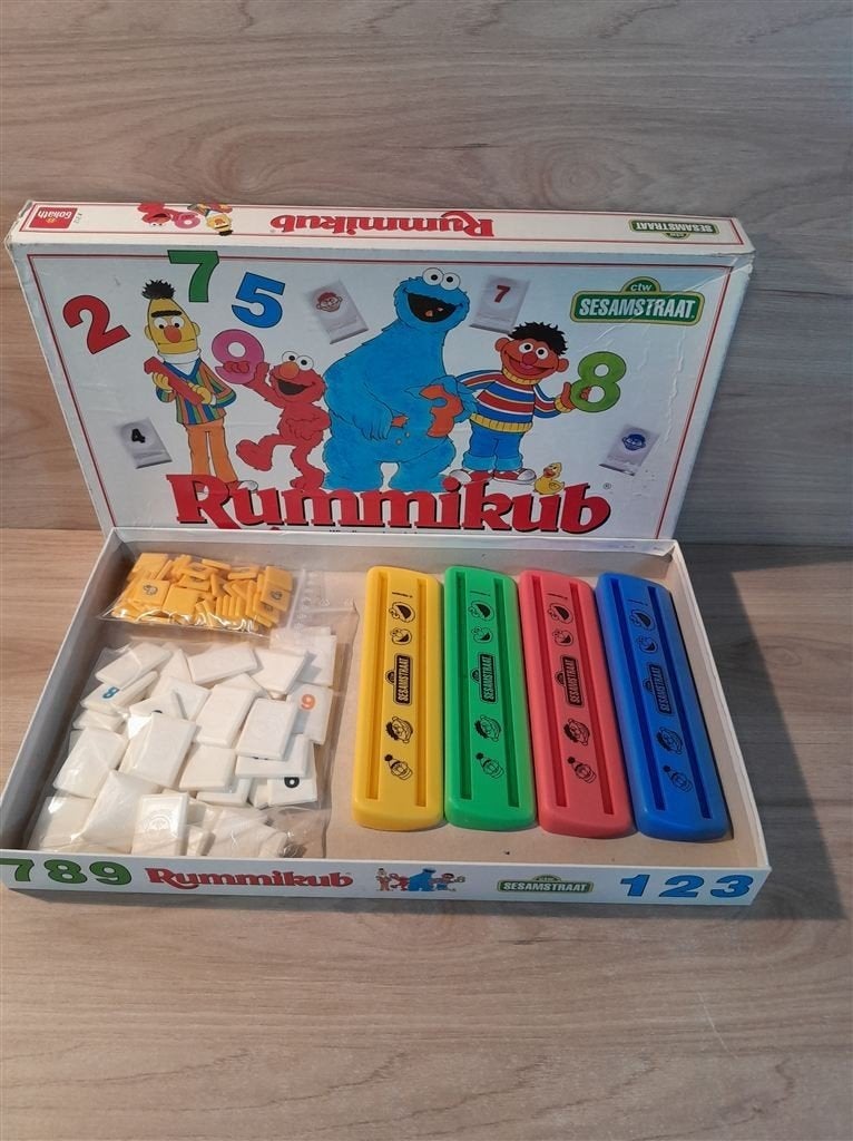 Rummikub sesamstraat editie - s6097