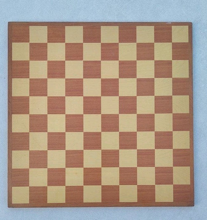 Stevig houten dambord en schaakbord 47 x 47 cm, Ophalen, Gebruikt