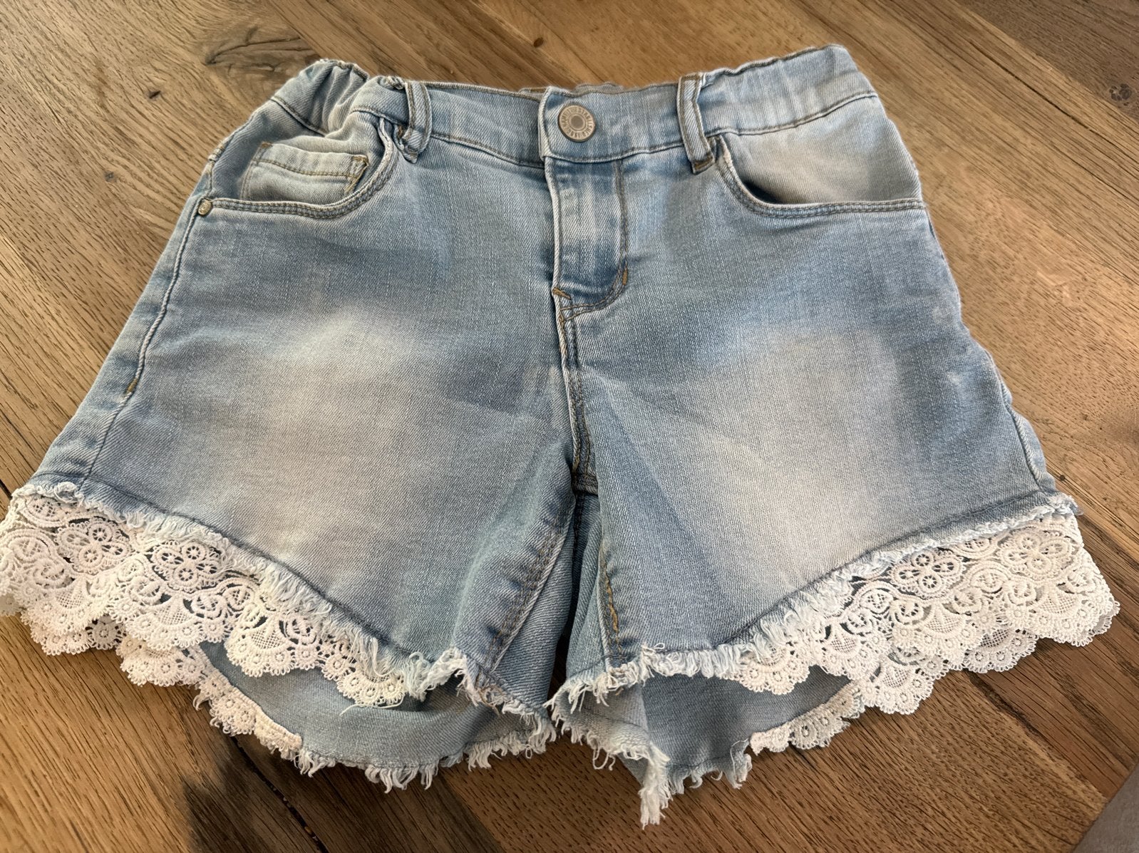 Zomers spijkerbroekjs, Kinderen en Baby's, Ophalen of Verzenden, Zo goed als nieuw, Meisje, Broek