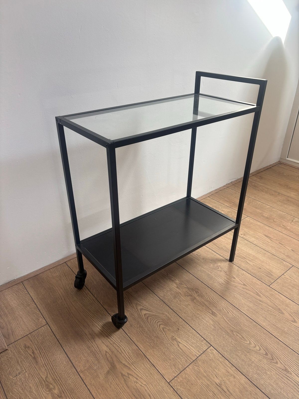 Keukentrolley Vic Zwart, Huis en Inrichting, Ophalen, Gebruikt, Metaal of Aluminium, 55 tot 75 cm