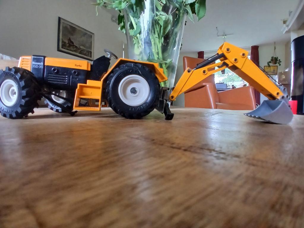 Trekker/Graafmachine Renault, Kinderen en Baby's, Speelgoed | Speelgoedvoertuigen, Ophalen of Verzenden, Zo goed als nieuw