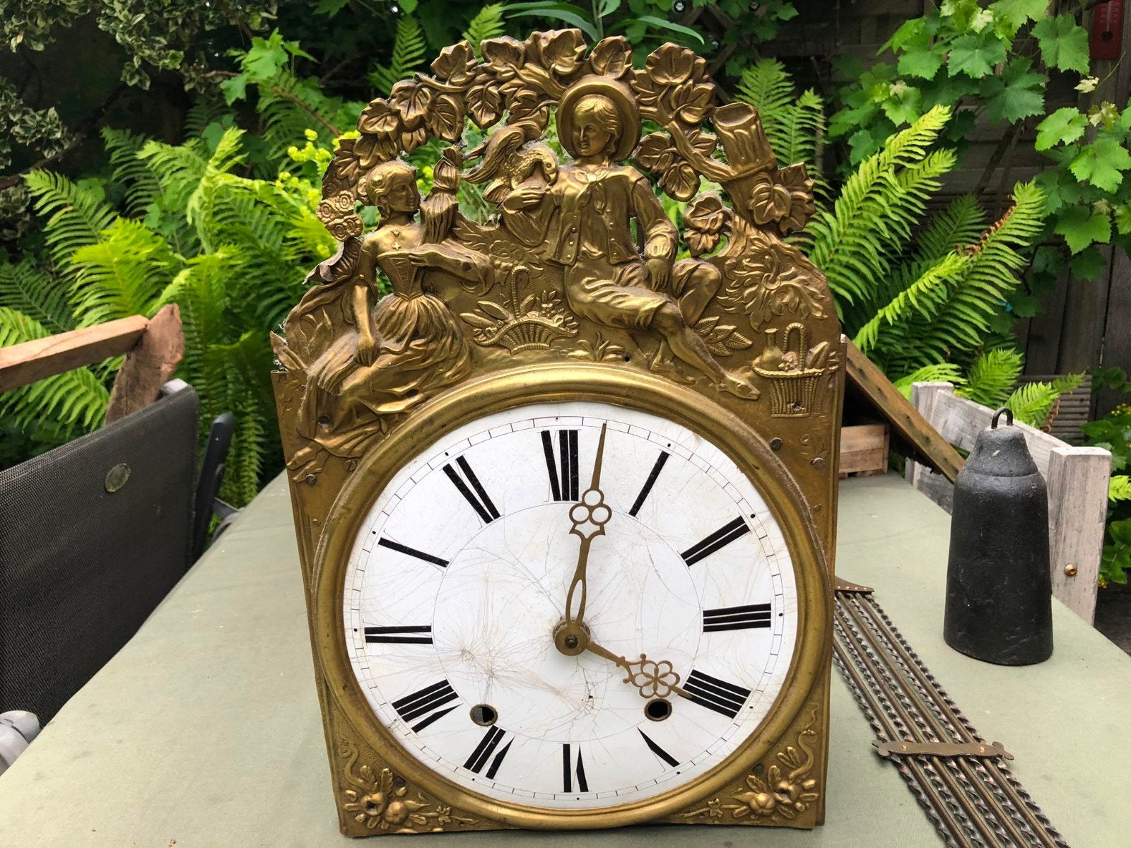 Antieke Franse Comtoise Klok met Bronzen Bezel, Ophalen of Verzenden