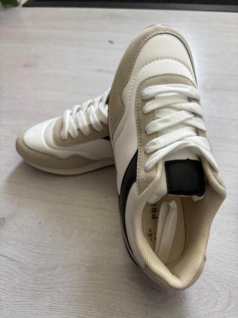 Primark schoenen maat 36 nieuw, Kinderen en Baby's, Kinderkleding | Schoenen en Sokken, Ophalen, Jongen of Meisje, Schoenen, Nieuw