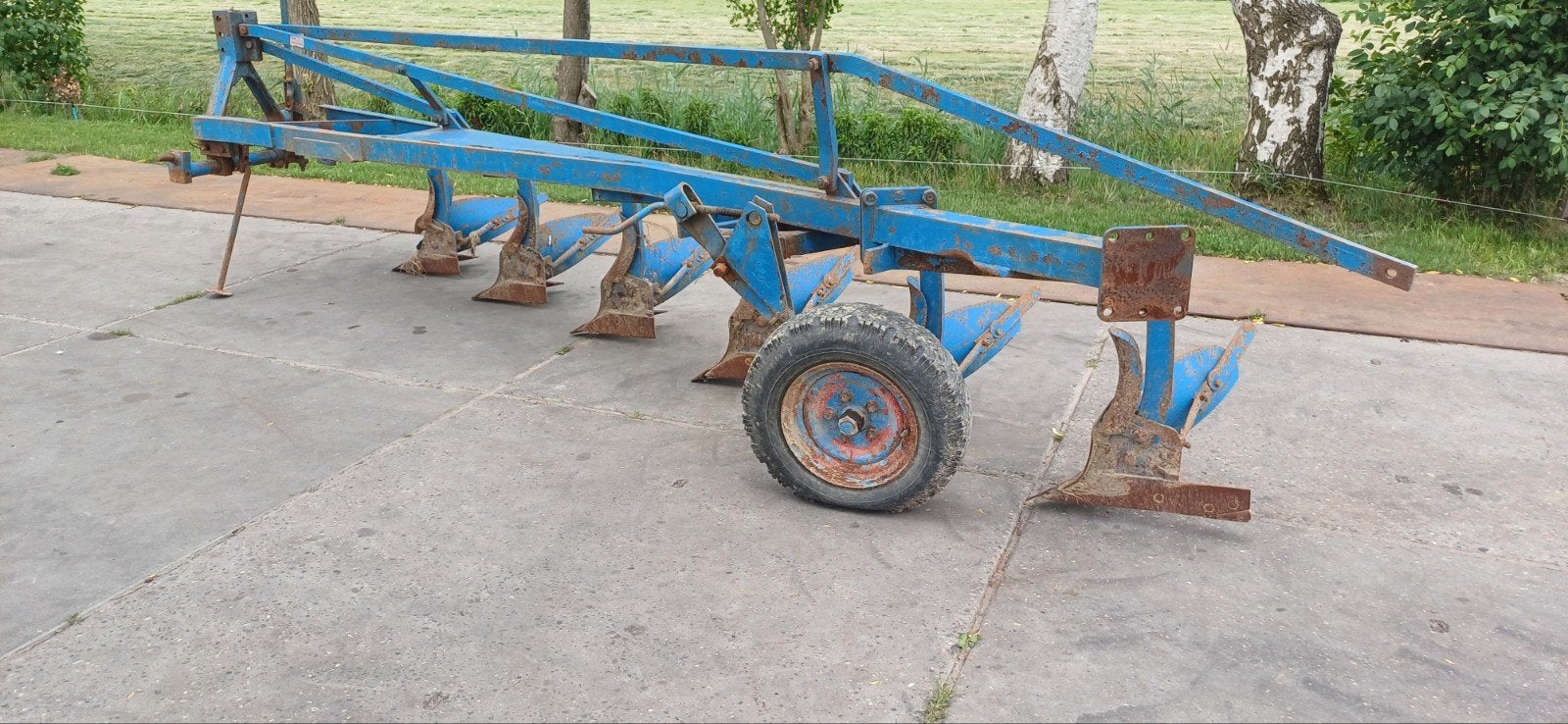 Rabewerk stoppel ploeg Evers buizenrol cultivator, Ophalen, Grondbewerking