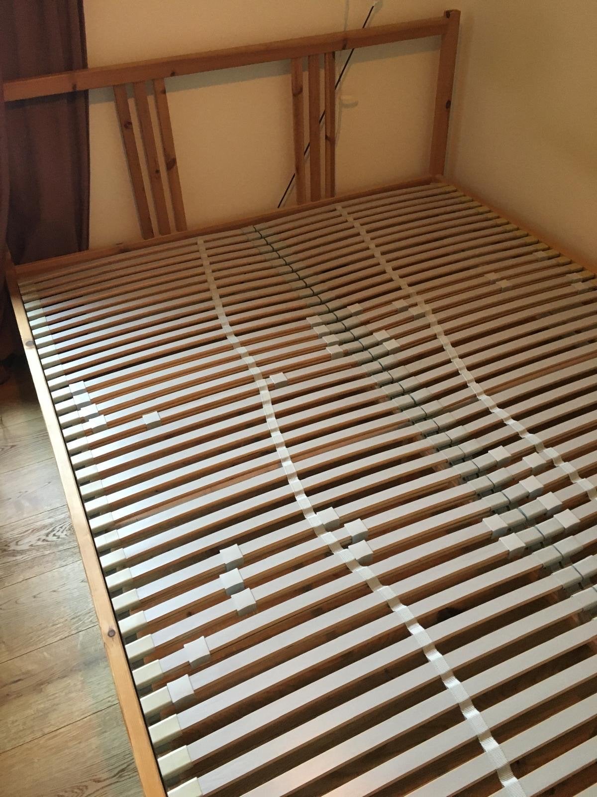 Houten tweepersoonsbed met lattenbodem, Ophalen, Gebruikt, Overige kleuren, Tweepersoons