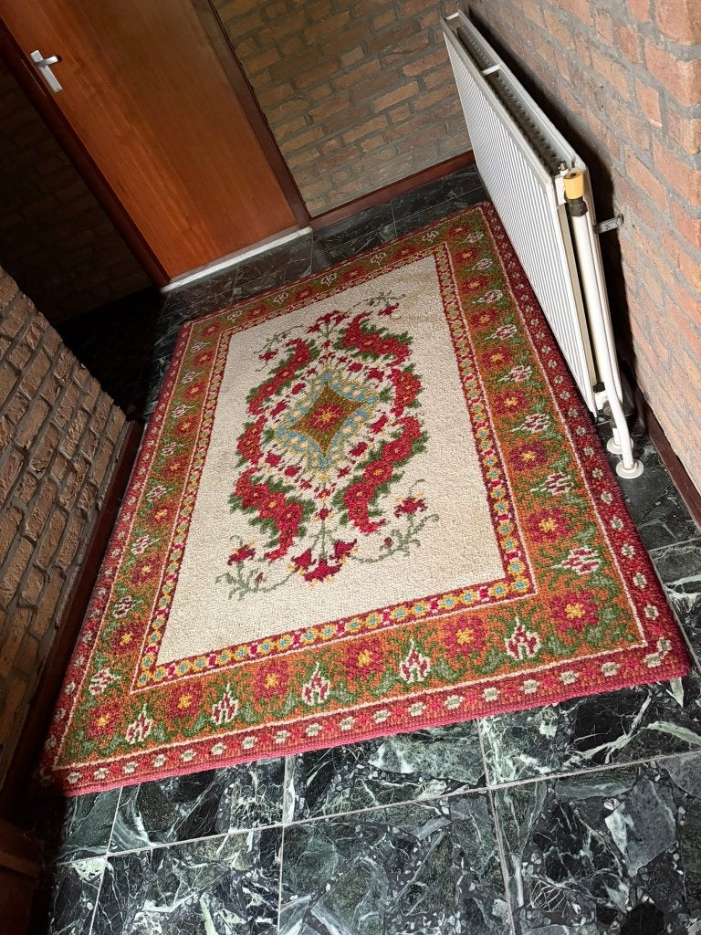 Prachtig handgeknoopt wollen vloerkleed – huisvlijt van oma, Ophalen, Gebruikt, 100 tot 150 cm, 200 cm of meer