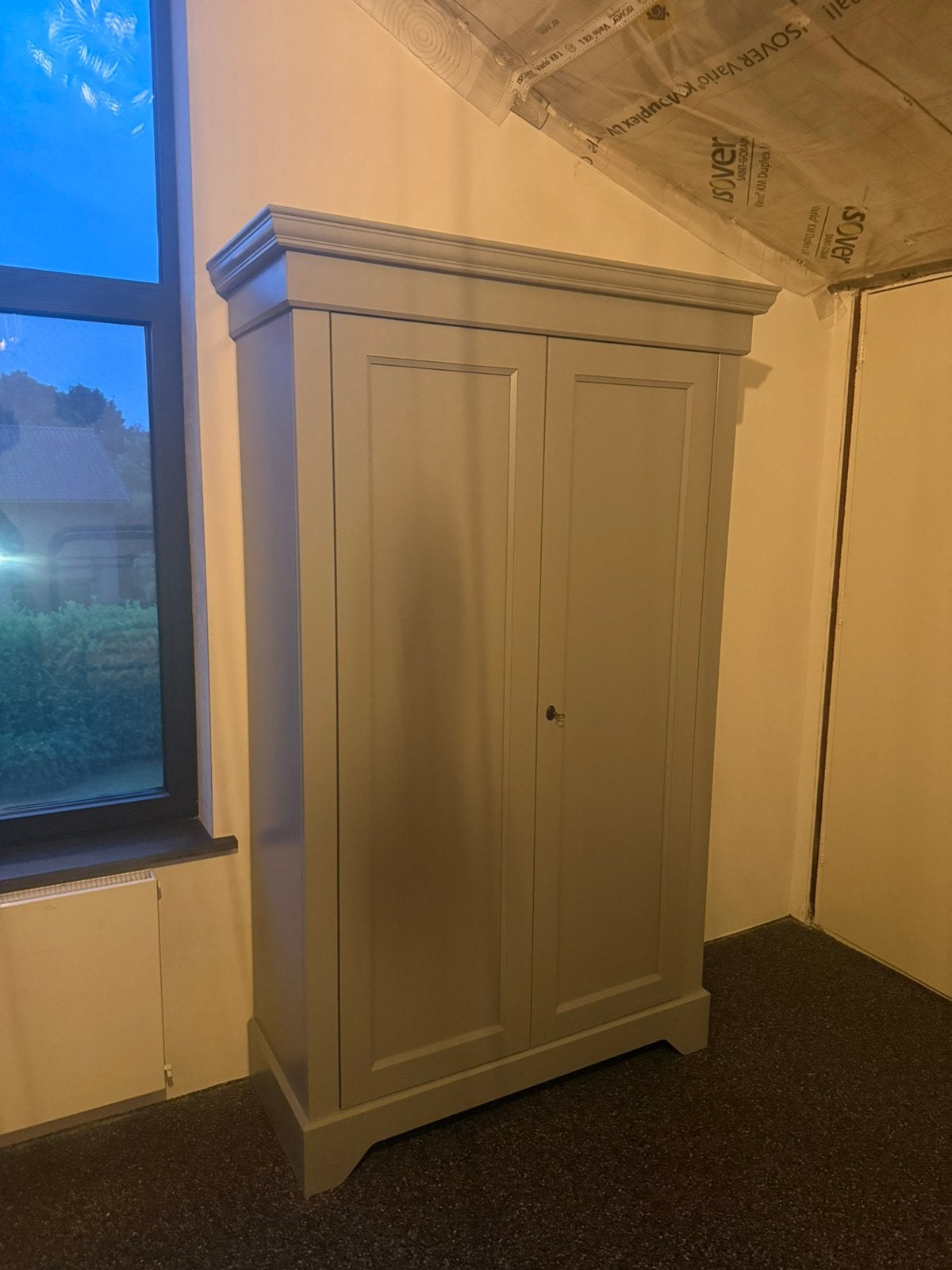 Te koop houten kast, Ophalen, Met deur(en), 150 tot 200 cm, Zo goed als nieuw