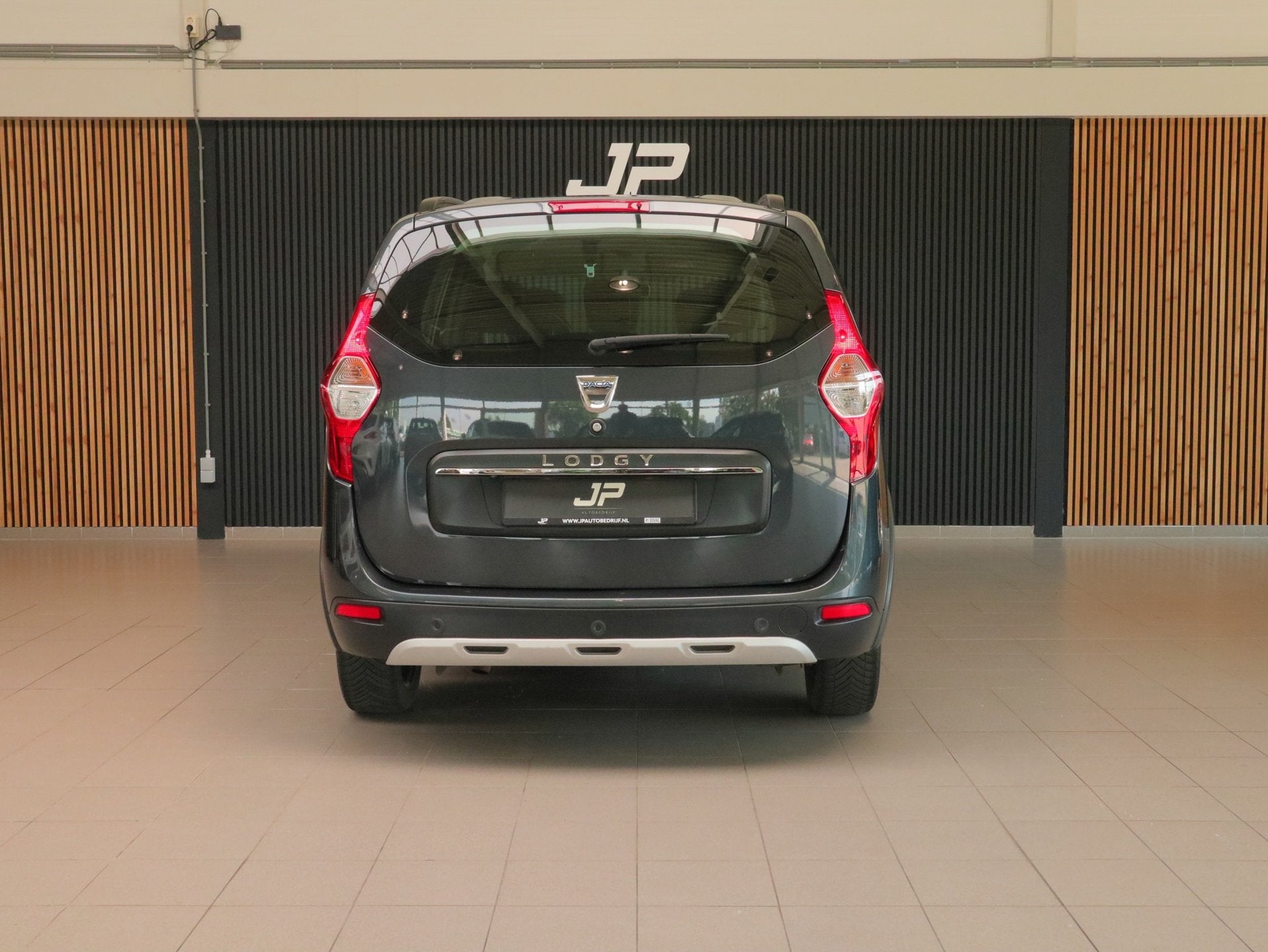 Dacia Lodgy 1.3 TCe Stepway CAMERA|APPLECARPLAY|AIRCO|CRUISE, Auto's, Voorwielaandrijving, Dealer onderhouden, Stof, Gebruikt