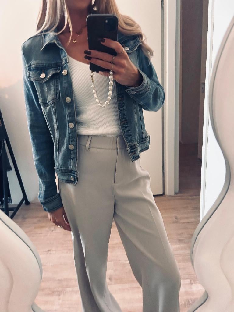 leuk jasje distressed basic denim jacket Zara mt XS, Zara, Zo goed als nieuw, Jasje, Maat 34 (XS) of kleiner