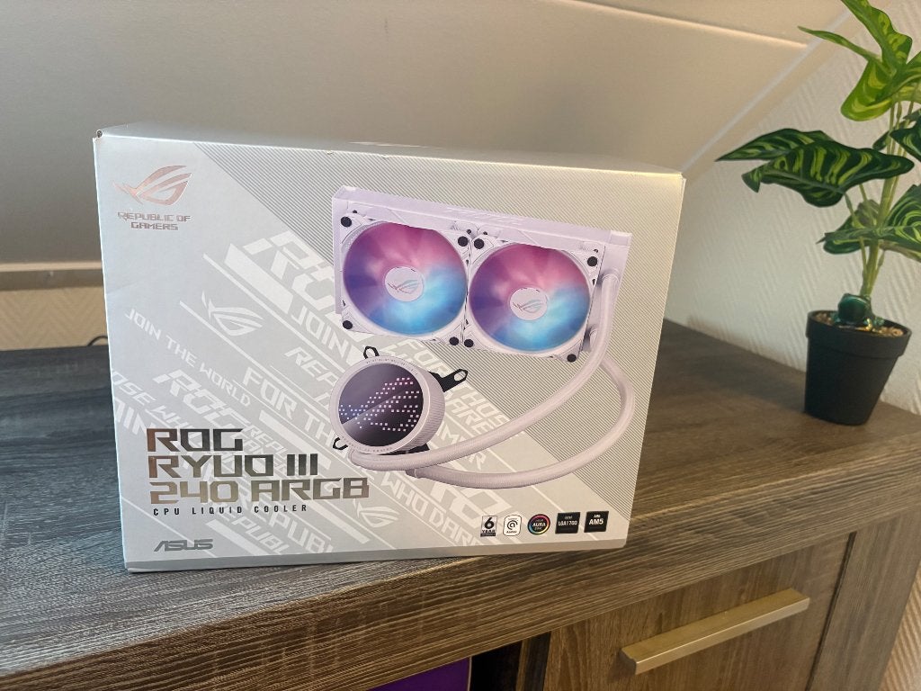 Asus ROG RYUO III 240 ARGB, Ophalen of Verzenden, Zo goed als nieuw, Waterkoeling