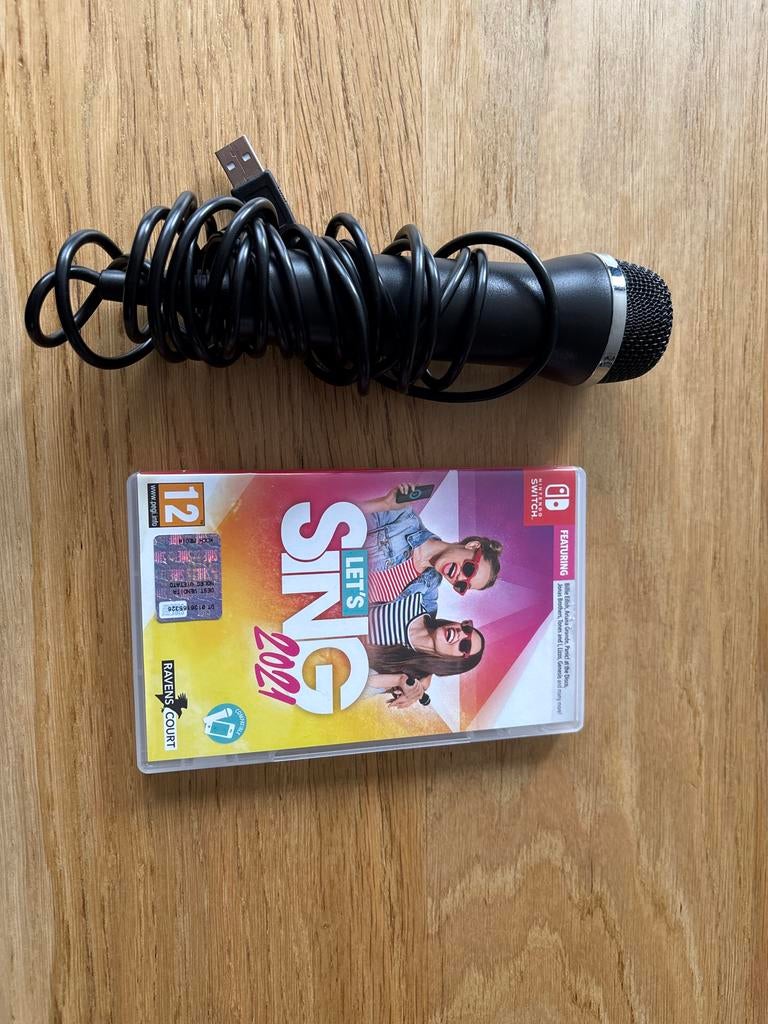Let's Sing 2021 Nintendo Switch + Microfoon, Muziek, Eén computer, Ophalen of Verzenden, Zo goed als nieuw
