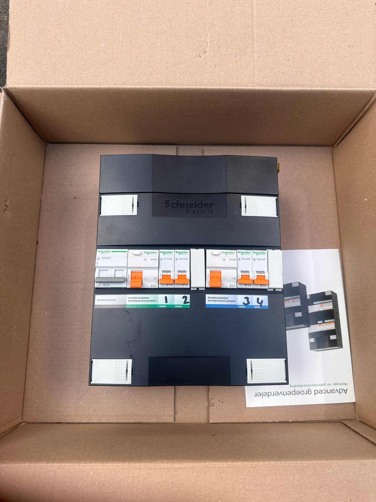 Schneider Electric Groepenkast - Nieuwstaat, Ophalen of Verzenden, Zo goed als nieuw, Schneider Electric, Groepenkast