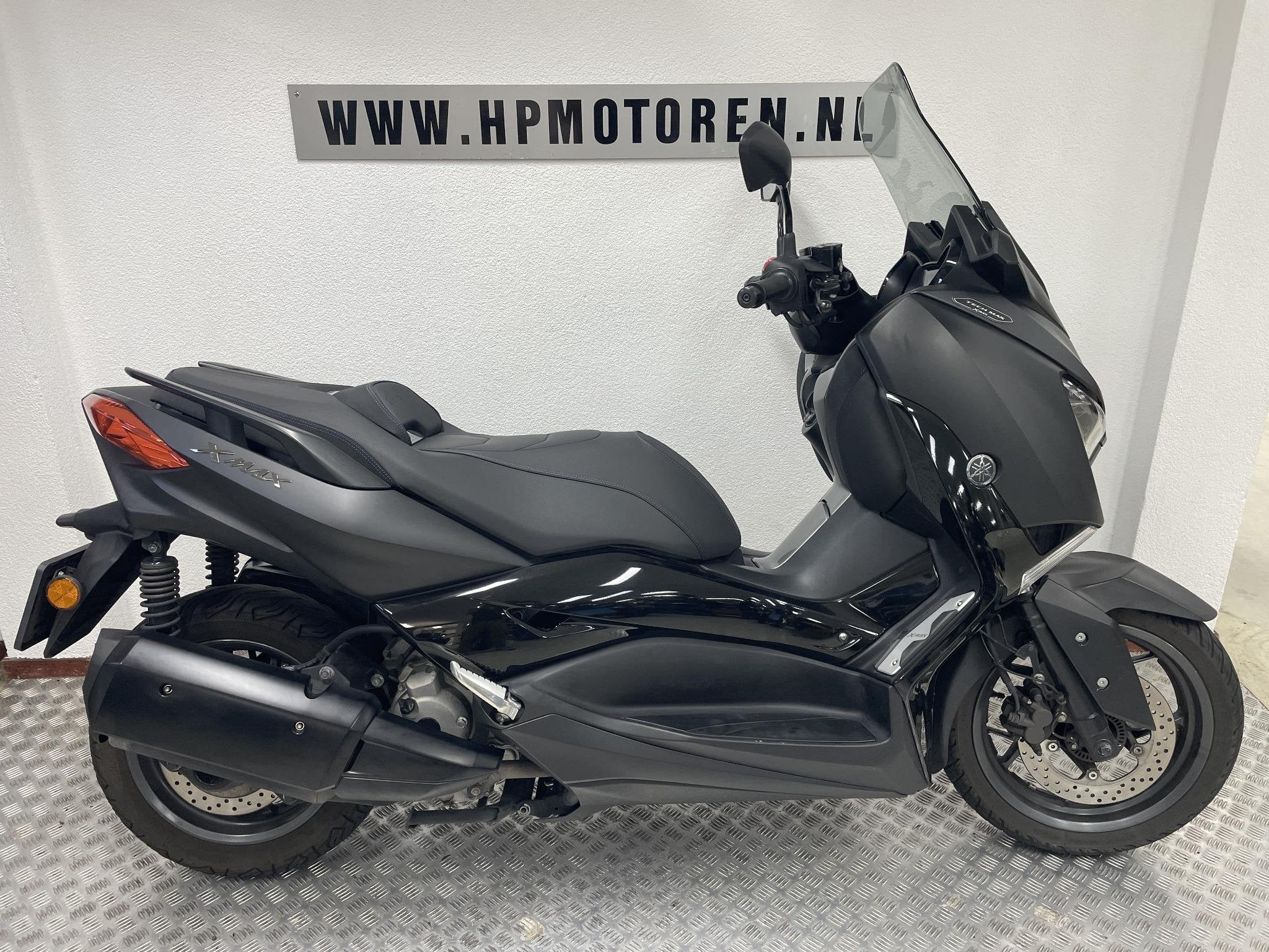 Yamaha X MAX X-MAX TECH MAX 300 SP LIMITED ABS BOVAGGARAN, Motoren, Motoren | Yamaha, Scooter, Info@yamaha-motor.eu, 292 cc, Bedrijf