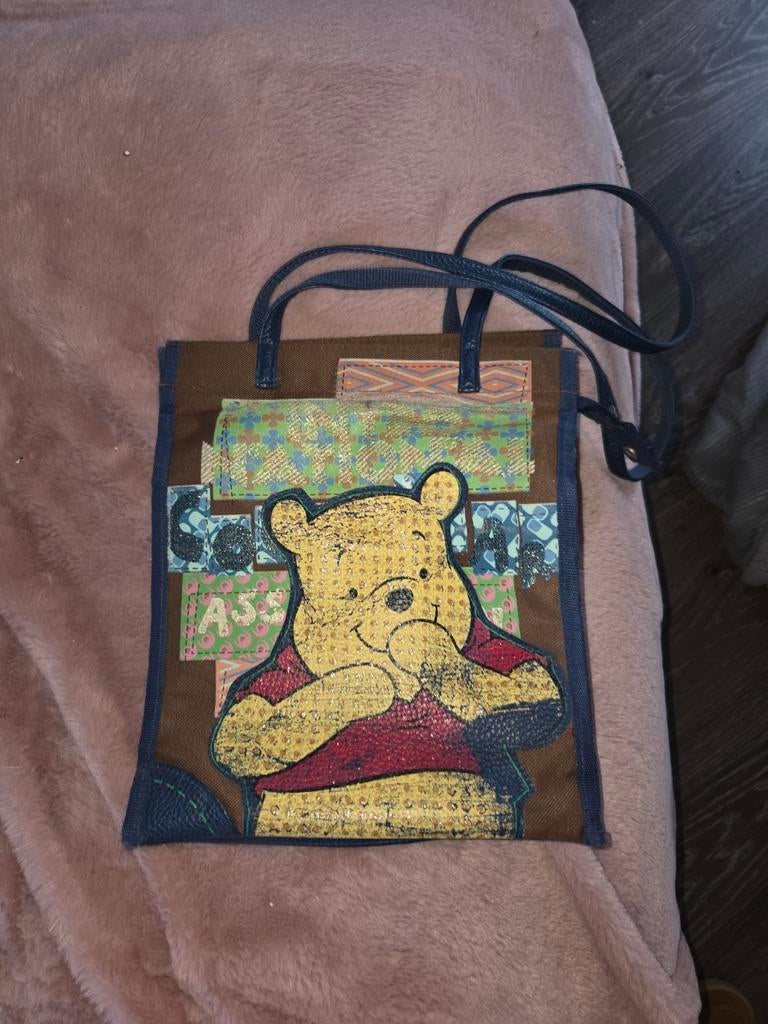 Handtas winnie the pooh, Sieraden, Tassen en Uiterlijk, Tassen | Damestassen, Ophalen of Verzenden, Zo goed als nieuw, Overige kleuren