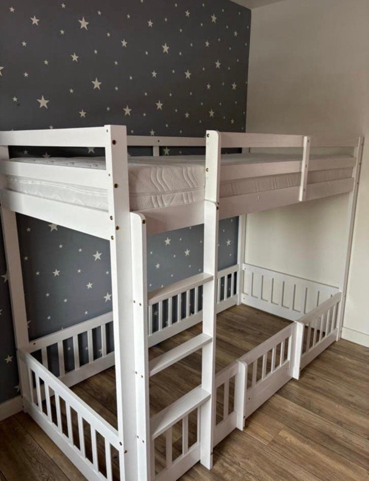 Hoogslaper met extra grondbed - Sweiko, Ophalen, 160 tot 180 cm, Tweepersoons, Zo goed als nieuw