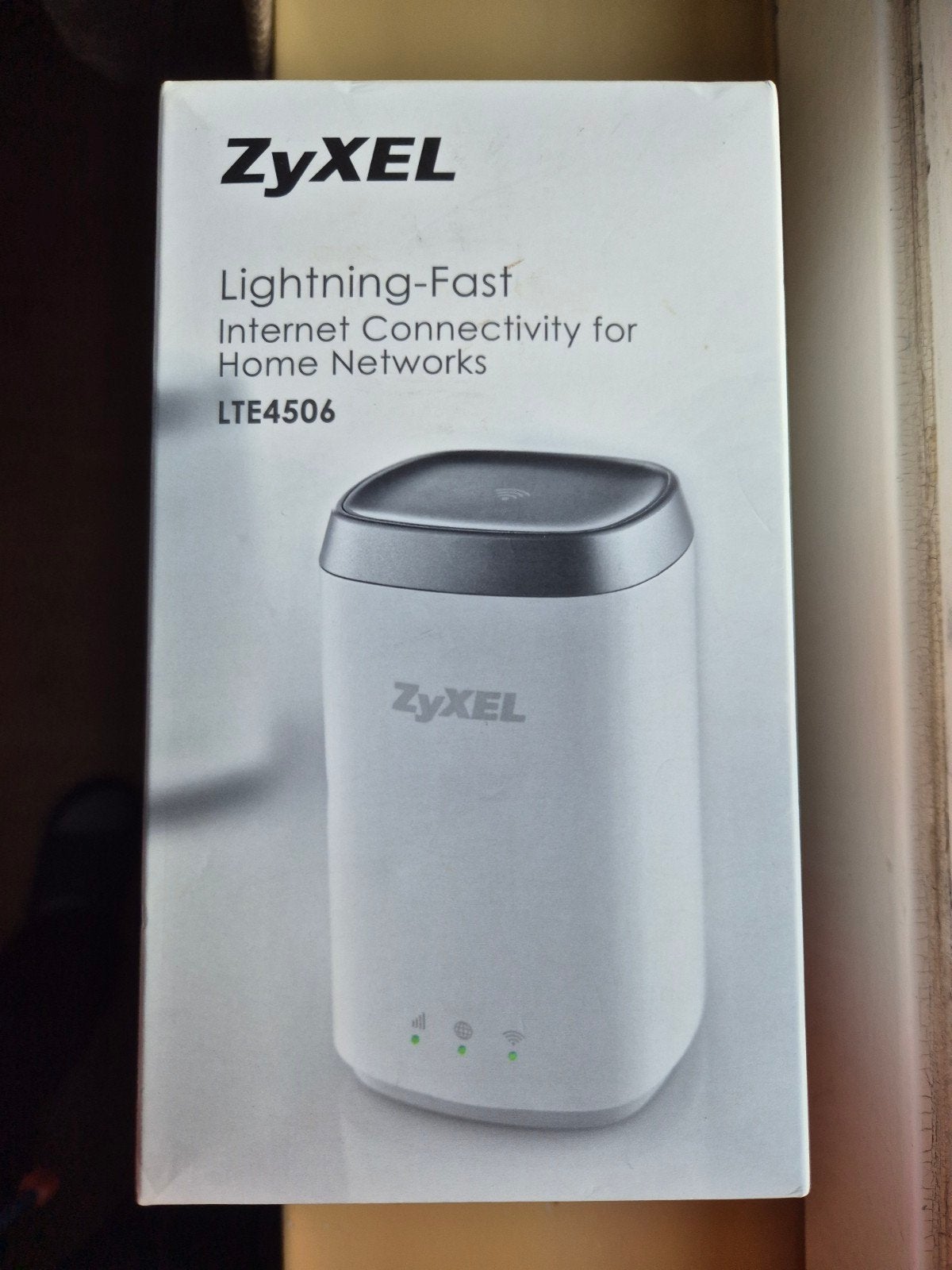 ZyXEL LTE-A HomeSpot LTE4506 4G LTE-A Mobiele Router, Computers en Software, Ophalen of Verzenden
