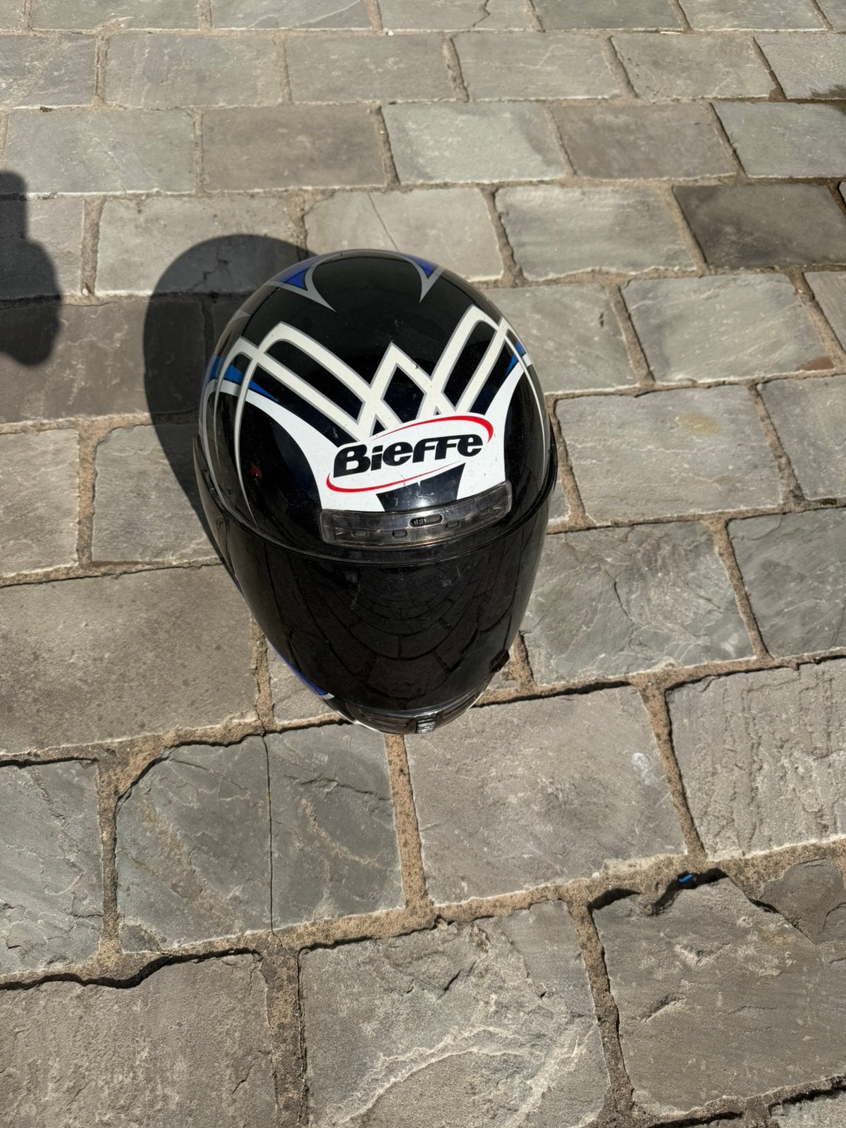 Helm, Ophalen, Zo goed als nieuw