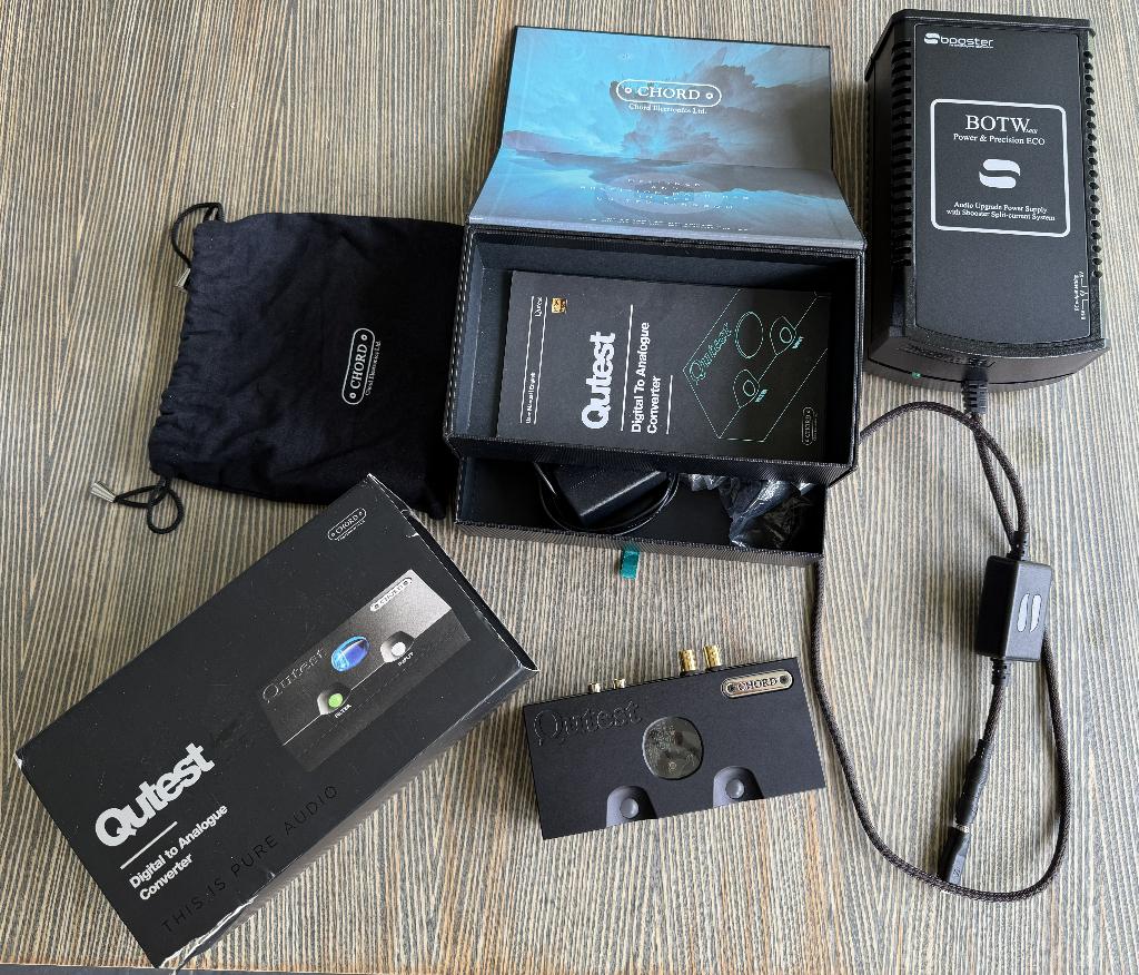 Chord Qutest DAC + Sbooster, Audio, Tv en Foto, Converters, Ophalen, Gebruikt