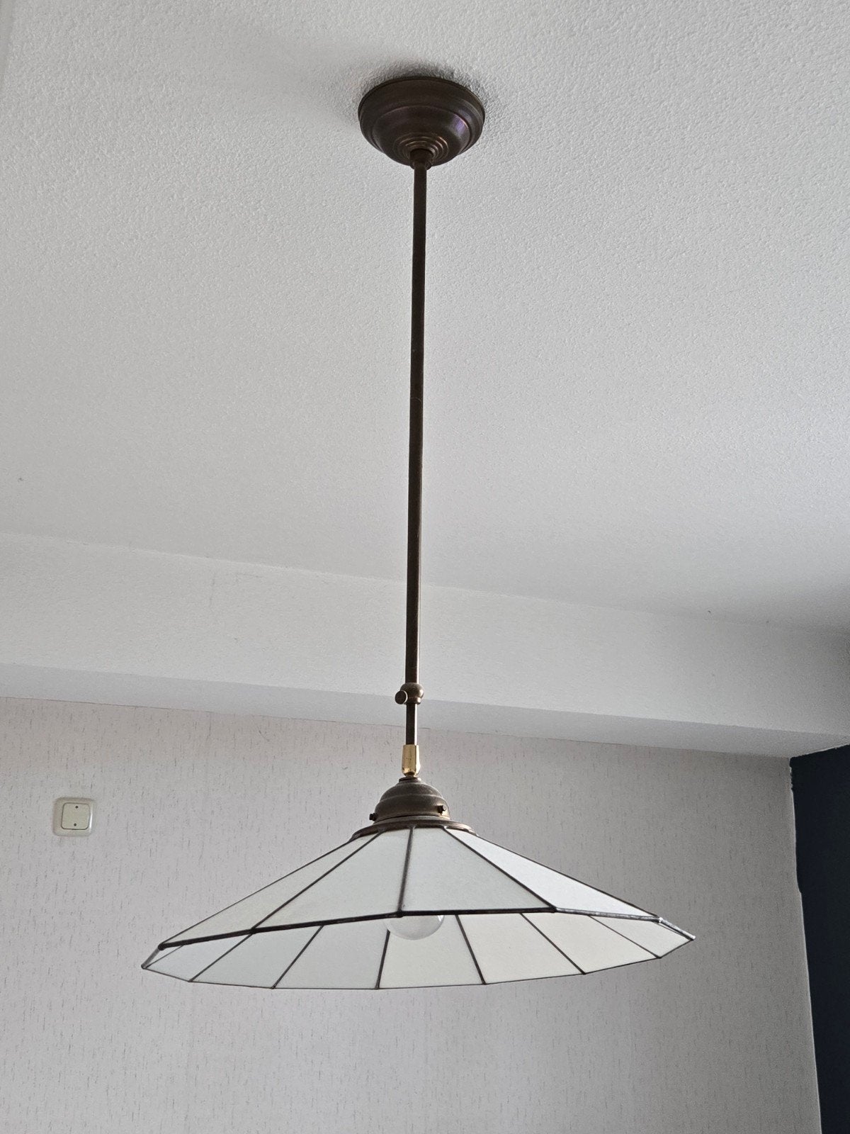 Elegante Tiffany Stijl Hanglamp - Wit Glas en Metaal, Ophalen, Gebruikt, E27 (groot), Tiffany