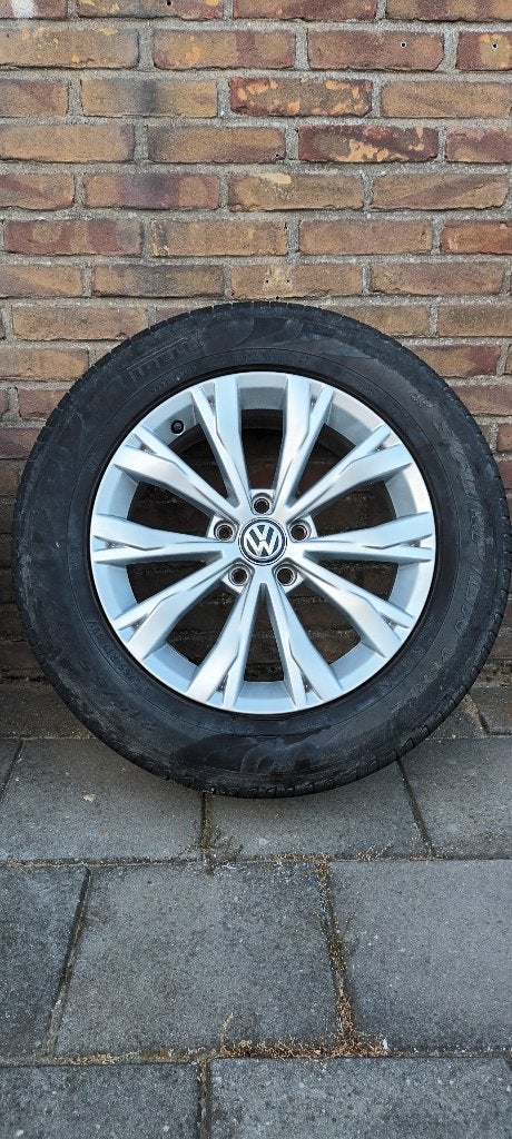 VW Tiguan velgen, Ophalen