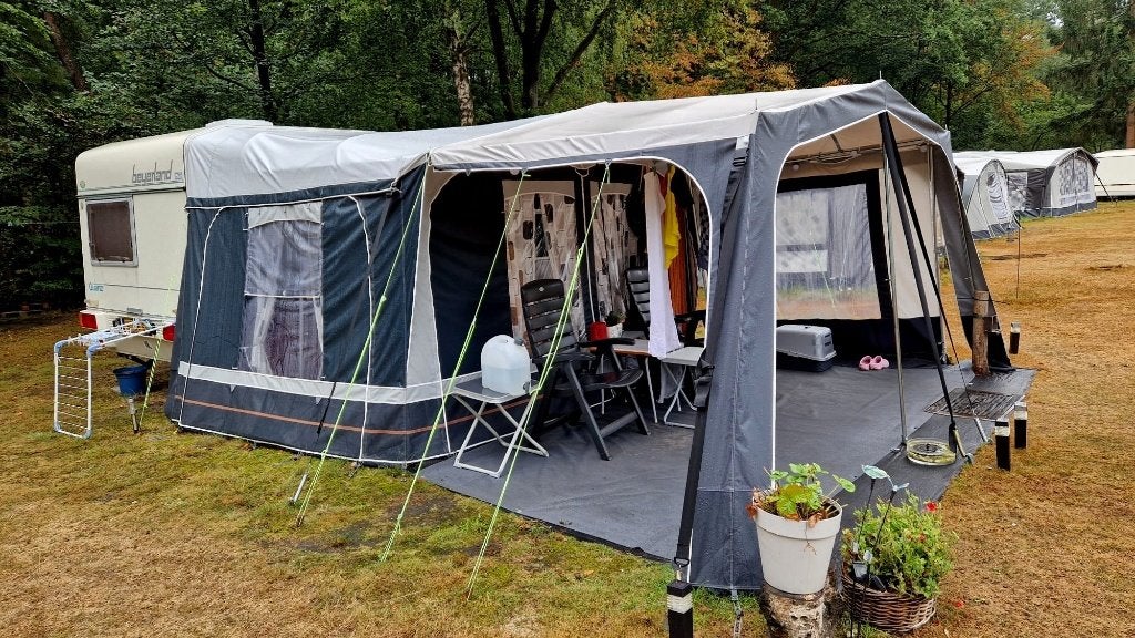Koopje! Prachtige Beijerland Quartz 400D met grote voortent!, Omvormbare zithoek, Particulier, 4 tot 5 meter, Beyerland