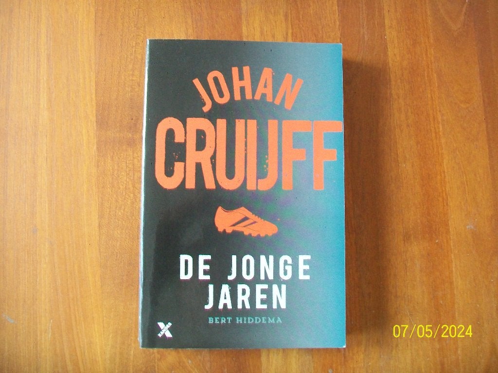 Johan Cruyff de Jonge Jaren ( Bert Hiddema), Verzenden, Zo goed als nieuw, Ajax, Boek of Tijdschrift