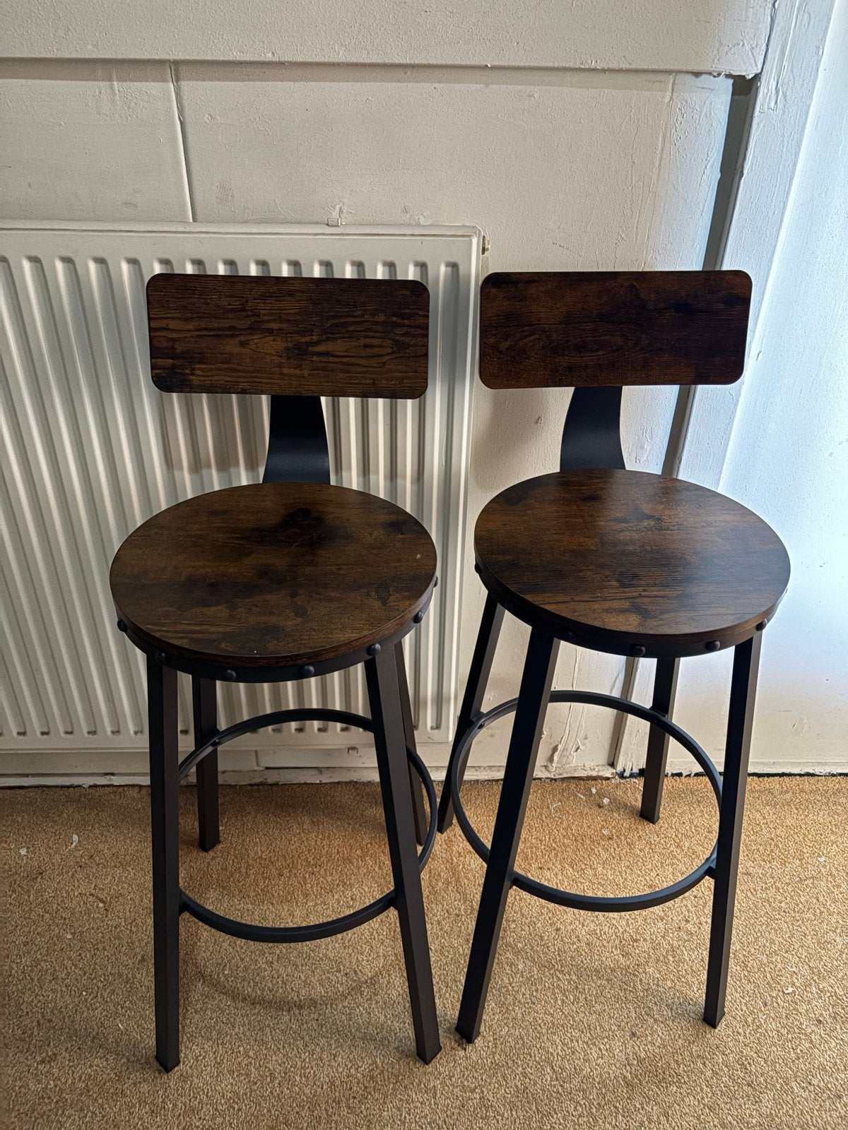 Set van 2 barkrukken met rugleuning - Hout en Metaal, Huis en Inrichting, Ophalen, Met voetsteun, Zo goed als nieuw, 90 cm of meer