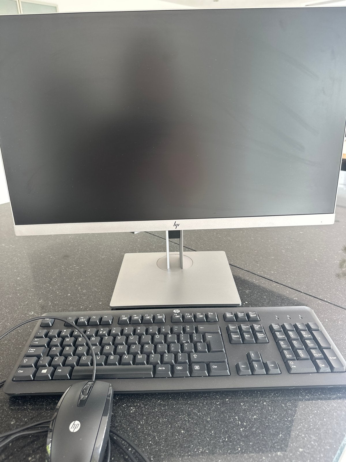 HP E233 Monitor, toetsenbord, muis, dockingstation met adapt, Computers en Software, Ophalen, In hoogte verstelbaar, Nieuw, Full HD