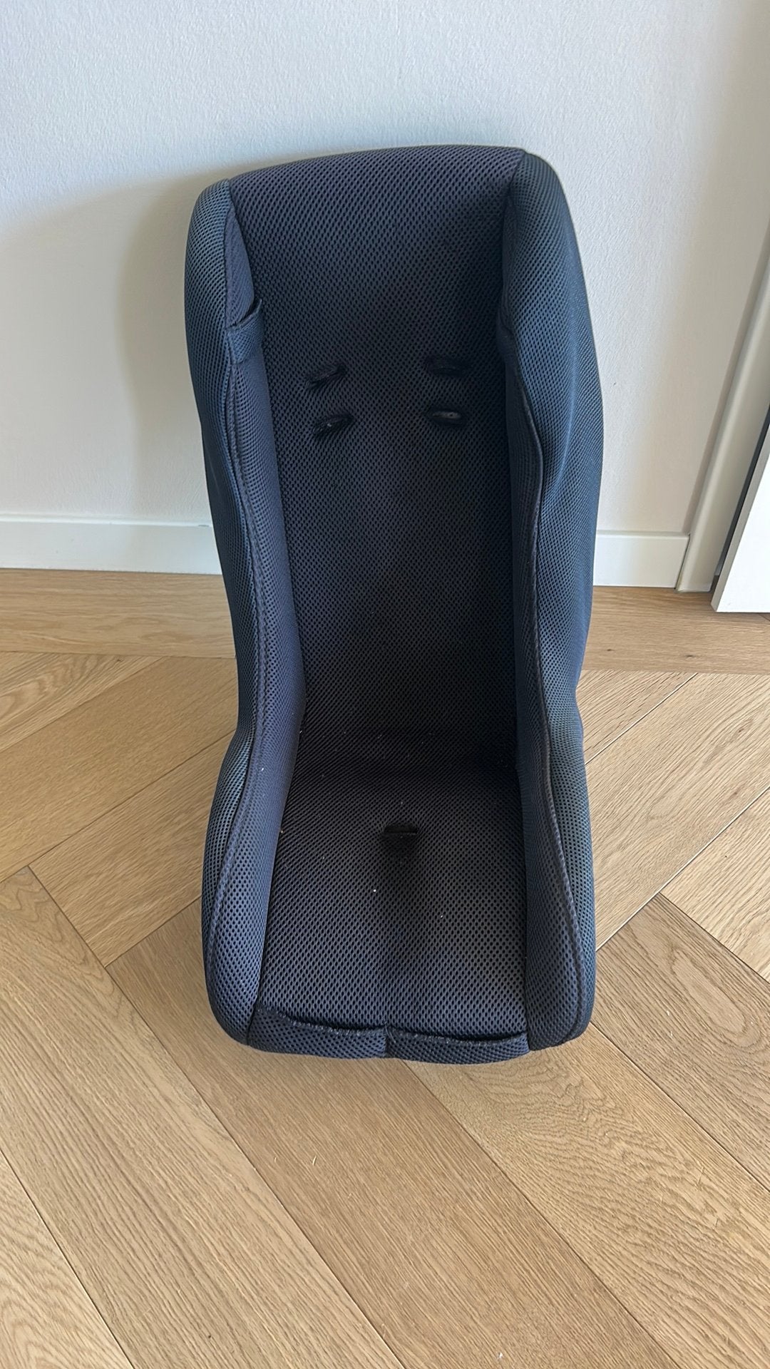 Carqon Melia baby / peuterschaal incl bevestiging, Ophalen, Zo goed als nieuw, 1 kind