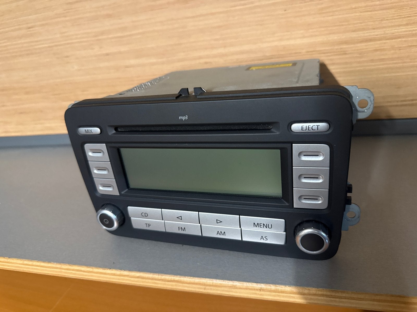 VW RCD 300 MP3 Autoradio - Origineel Grundig incl code !, Ophalen of Verzenden, Gebruikt