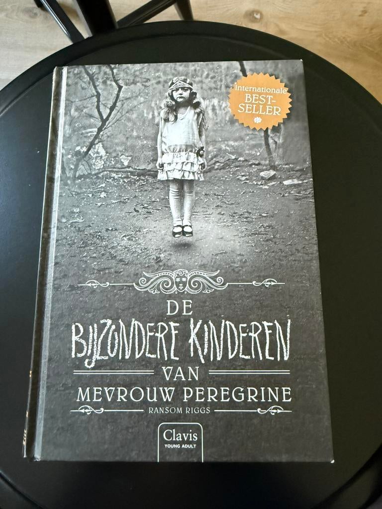 Ransom Riggs - De bijzondere kinderen van mevrouw Peregrine, Ophalen of Verzenden, Zo goed als nieuw, Ransom Riggs