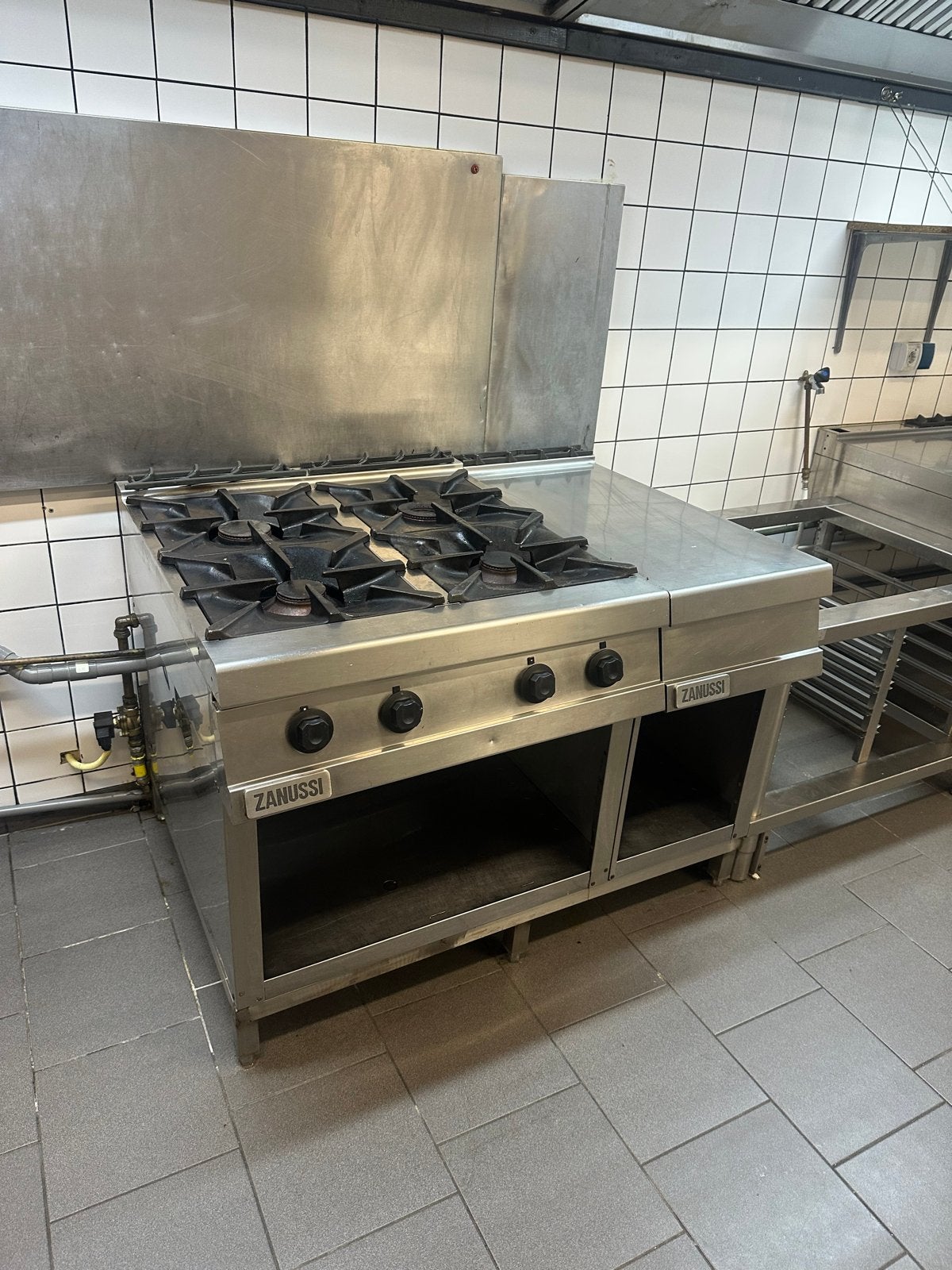 Zanussi Professionele Gasfornuis met 4 Branders x 2, Ophalen, Gebruikt, Fornuis, Frituur en Grillen