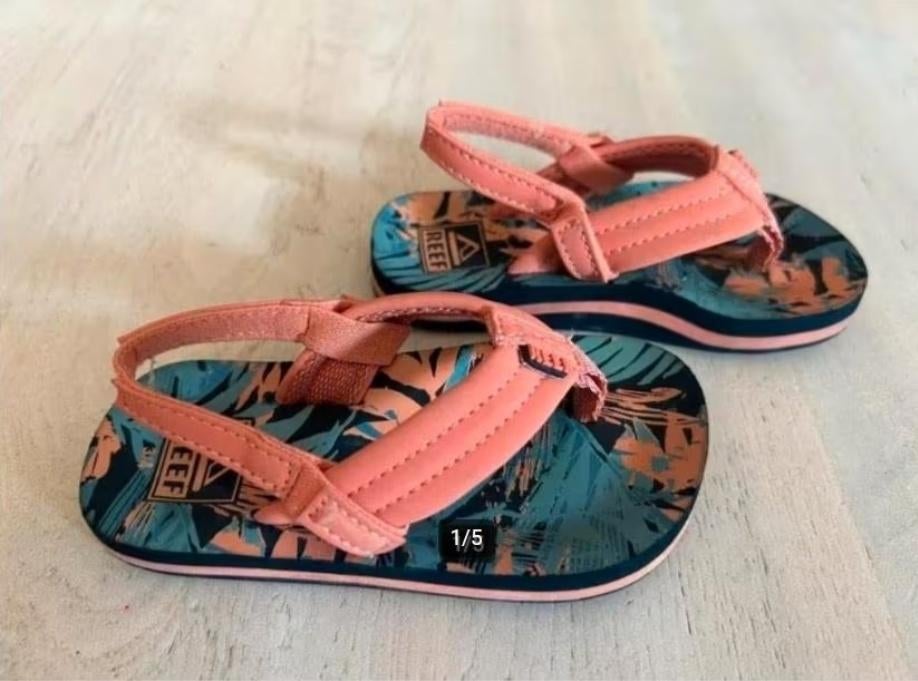 Reef Slippers Little Ahi Blauw-Roze (maat 19-20) ZGAN, Kinderen en Baby's, Kinderkleding | Schoenen en Sokken, Zo goed als nieuw