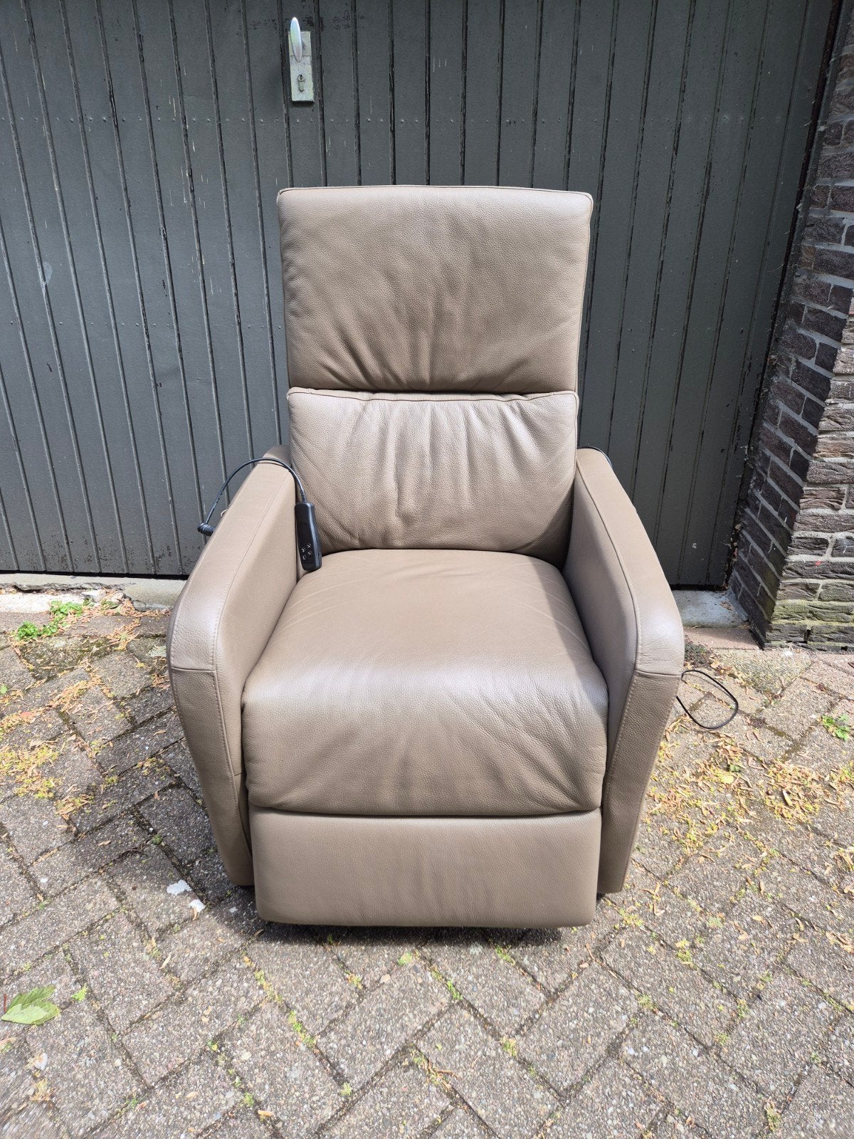 Leren Goossens relaxfauteuil met elektrische verstelling, Huis en Inrichting, Fauteuils, Ophalen, Gebruikt, 75 tot 100 cm, Modern/Comfort