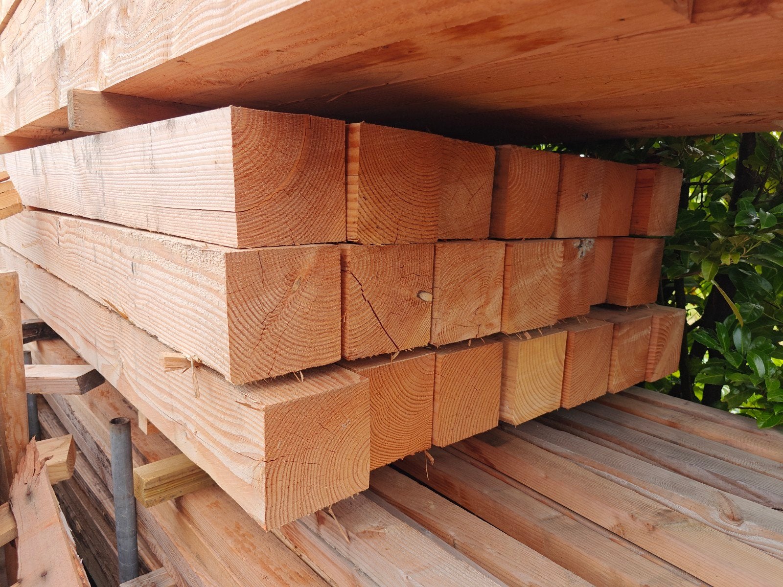 Partij 21 stuks Douglas palen 150x150 (15x15) €6 per meter, Ophalen, Nieuw, 250 cm of meer, Palen