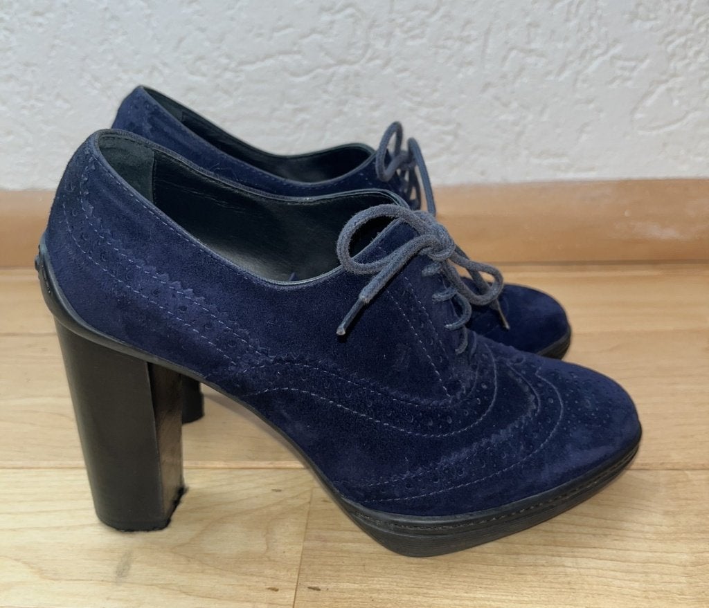 Tod's Oxford pumps met blokhak maat 35 donkerblauw suède, Pumps, Zo goed als nieuw, Tod's, Verzenden