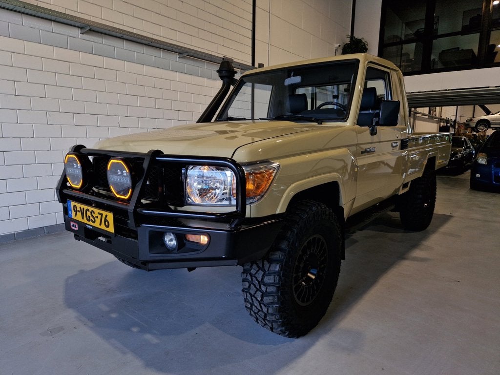 Toyota LANDCRUISER HZJ 79 Nieuwstaat, Auto's, Gebruikt, 143 pk, 4164 cc, Beige