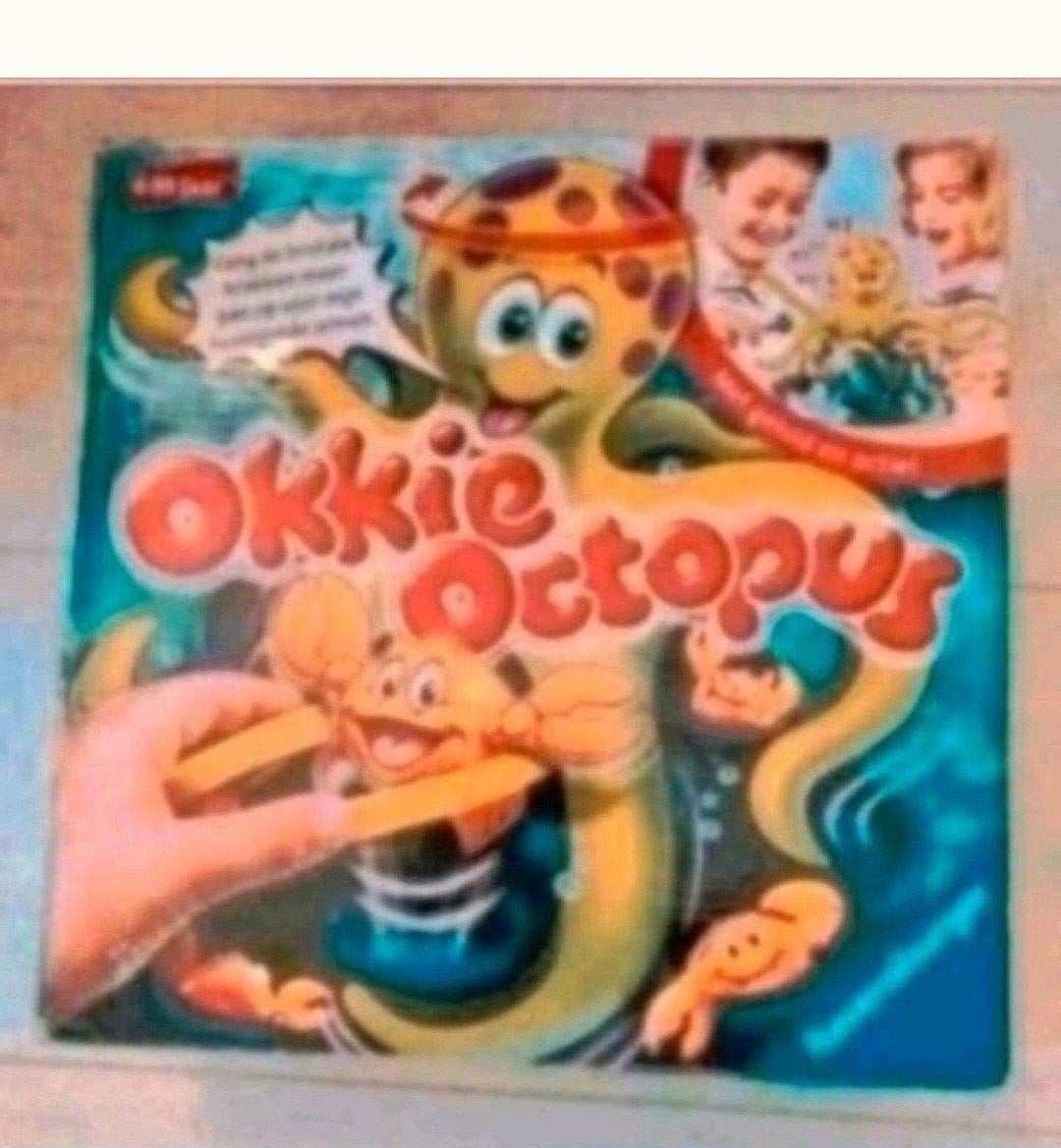 2 spellen octopus en sneeuwwitje, Ophalen of Verzenden, Zo goed als nieuw