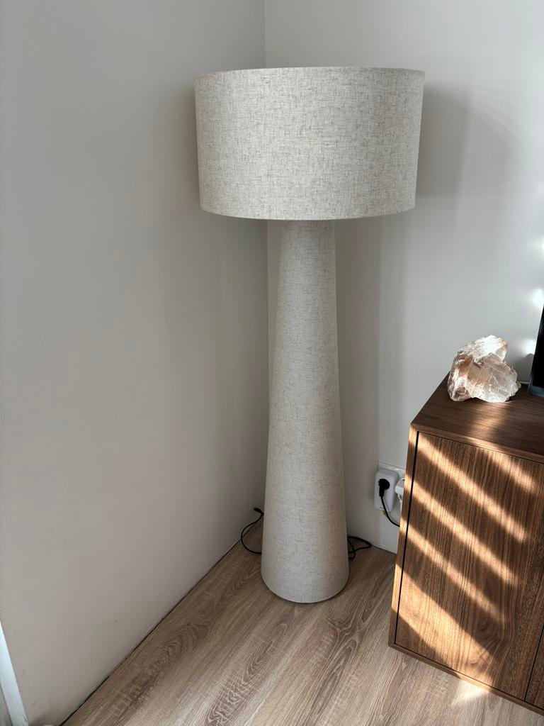 Lamp van de kwantum, Huis en Inrichting, Lampen | Vloerlampen, Ophalen, Zo goed als nieuw, Minder dan 100 cm