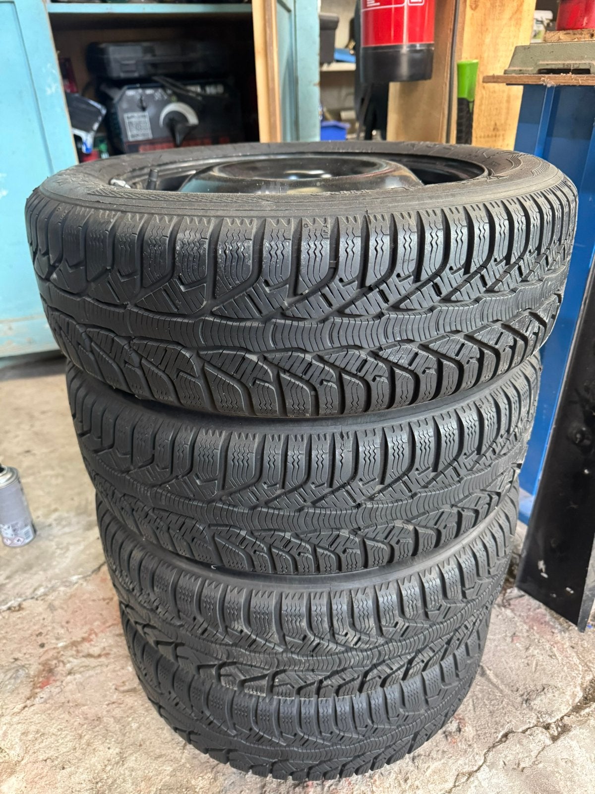 4 Kleber Krisalp HP2 winterbanden 185/60 R15 4x100, Ophalen