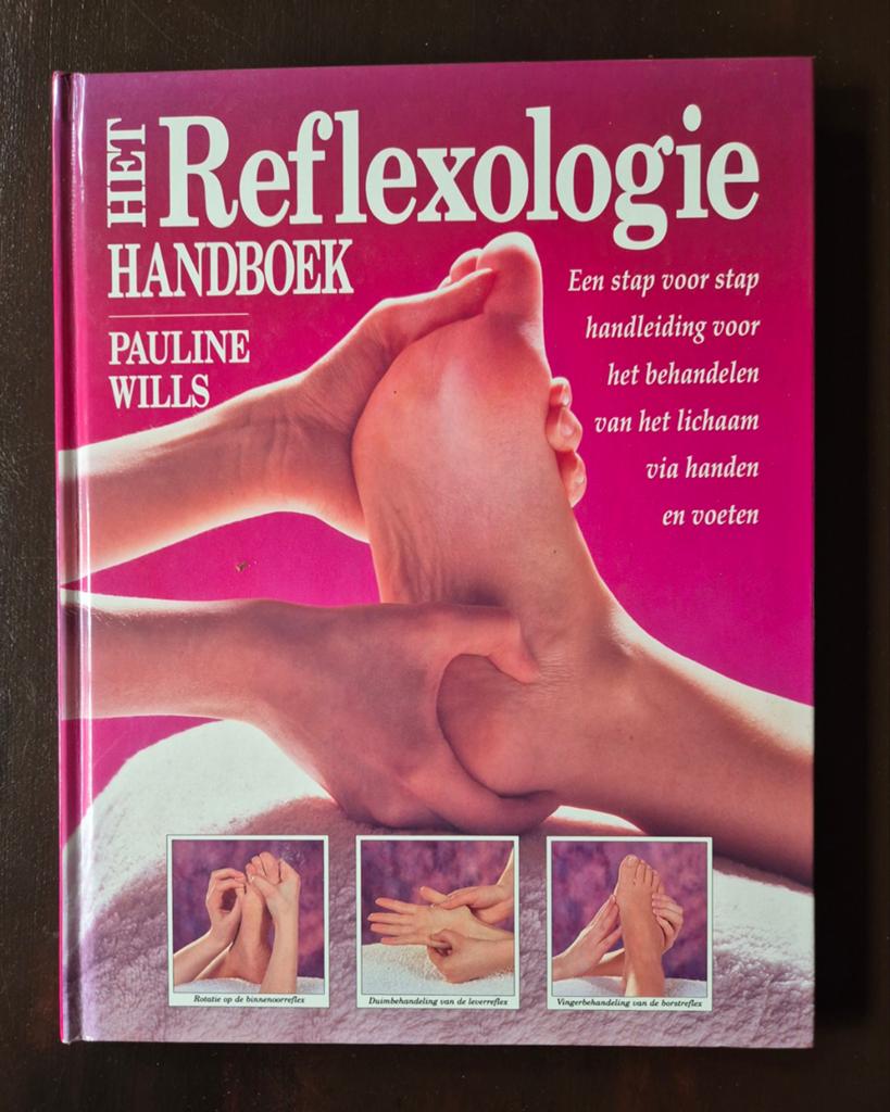 P. Wills - Het reflexologie handboek, Ophalen of Verzenden, Zo goed als nieuw, P. Wills