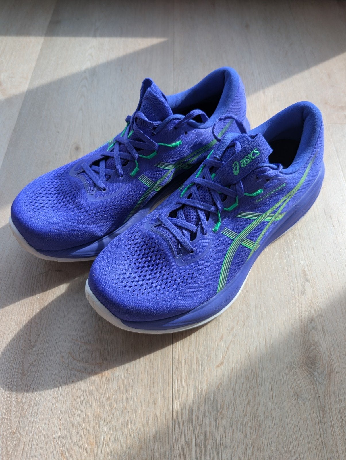 Asics Gel-Cumulus 28 hardloopschoenen - Zo goed als nieuw, Ophalen of Verzenden, Zo goed als nieuw, Hardloopschoenen, Asics