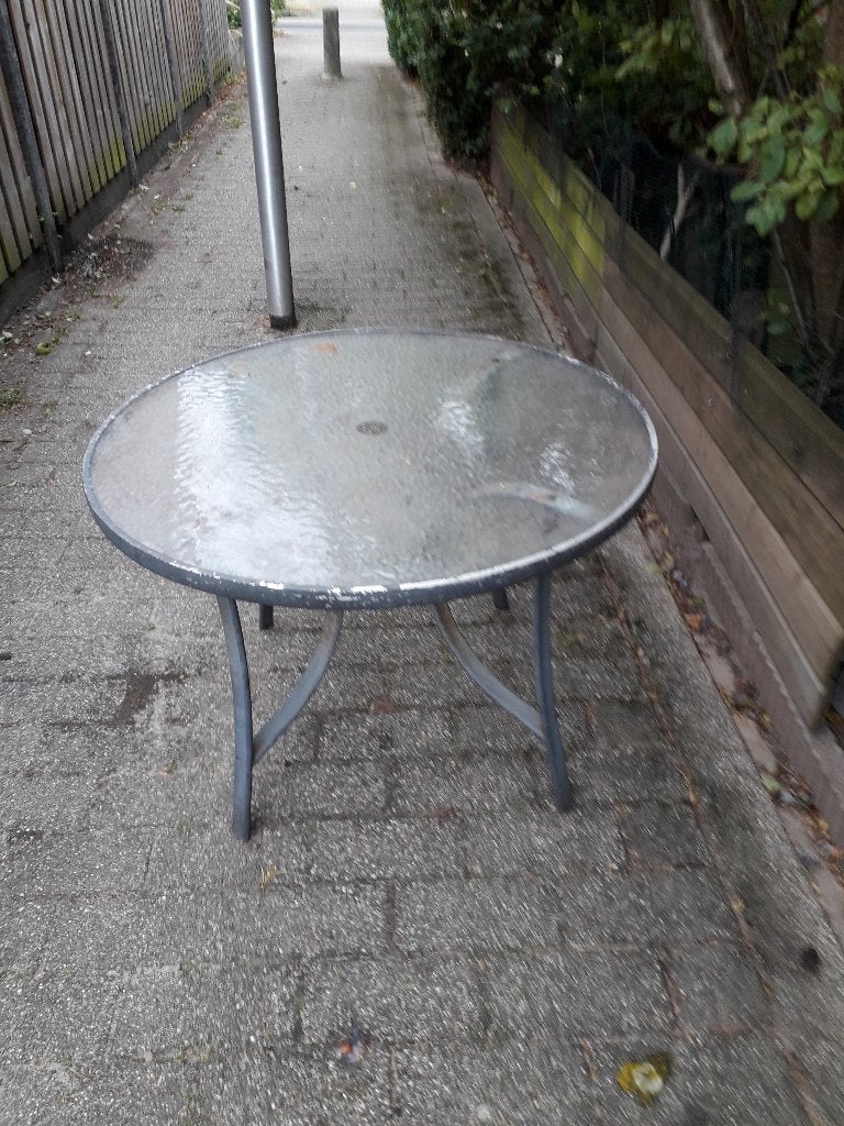 terrastafel rond met gat voor parassol, Ophalen, Gebruikt, Rond, Aluminium