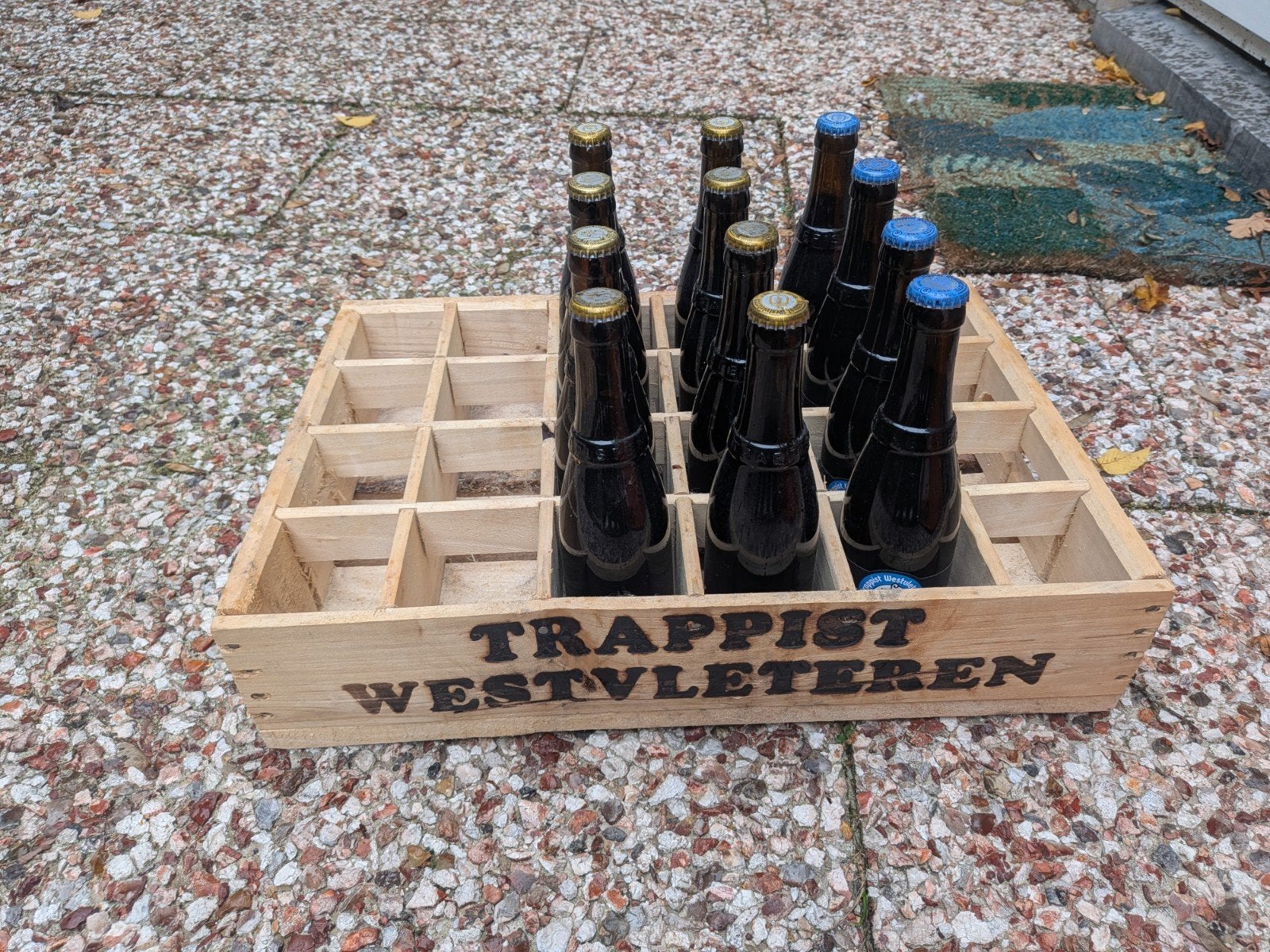 Westvleteren acht en twaalf met optioneel houten krat, Verzamelen, Ophalen, Zo goed als nieuw, Flesje(s), Overige merken